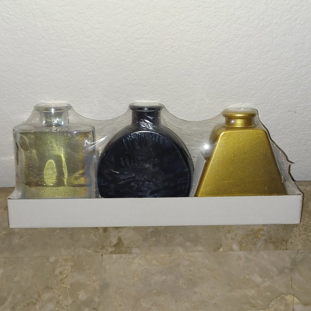 BUD VASES